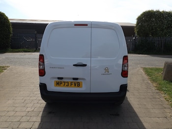 Used Peugeot Partner 2024 for sale - 79347189: Photo