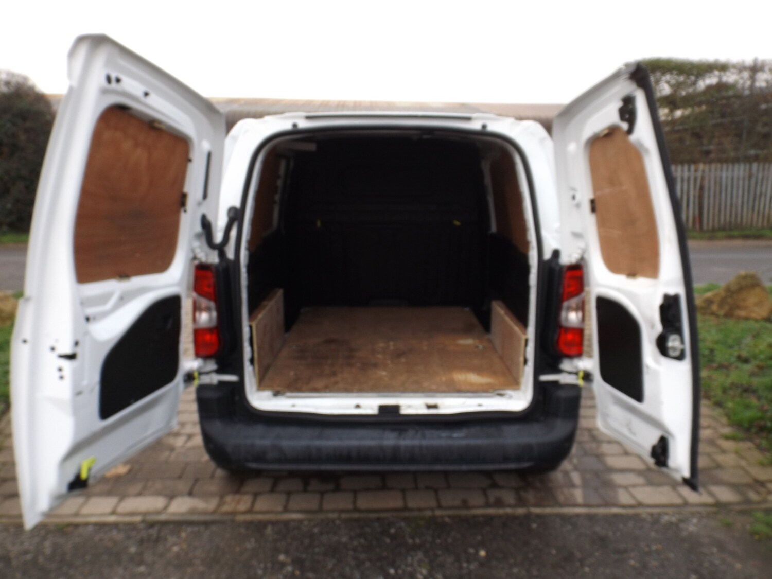 Used Peugeot Partner 2019 for sale - 76693073: Photo 5