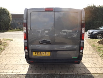 Used Renault Trafic 2018 for sale - 75820932: Photo