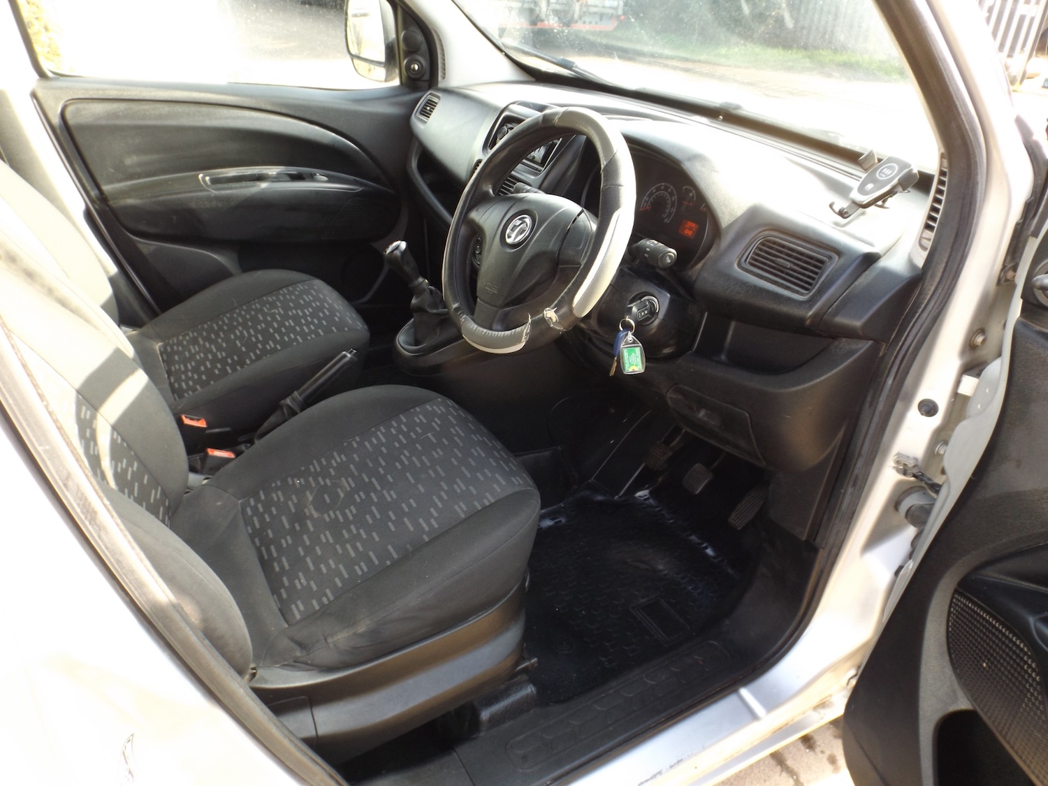 Used Vauxhall Combo 2016 for sale - 77653637: Photo 9