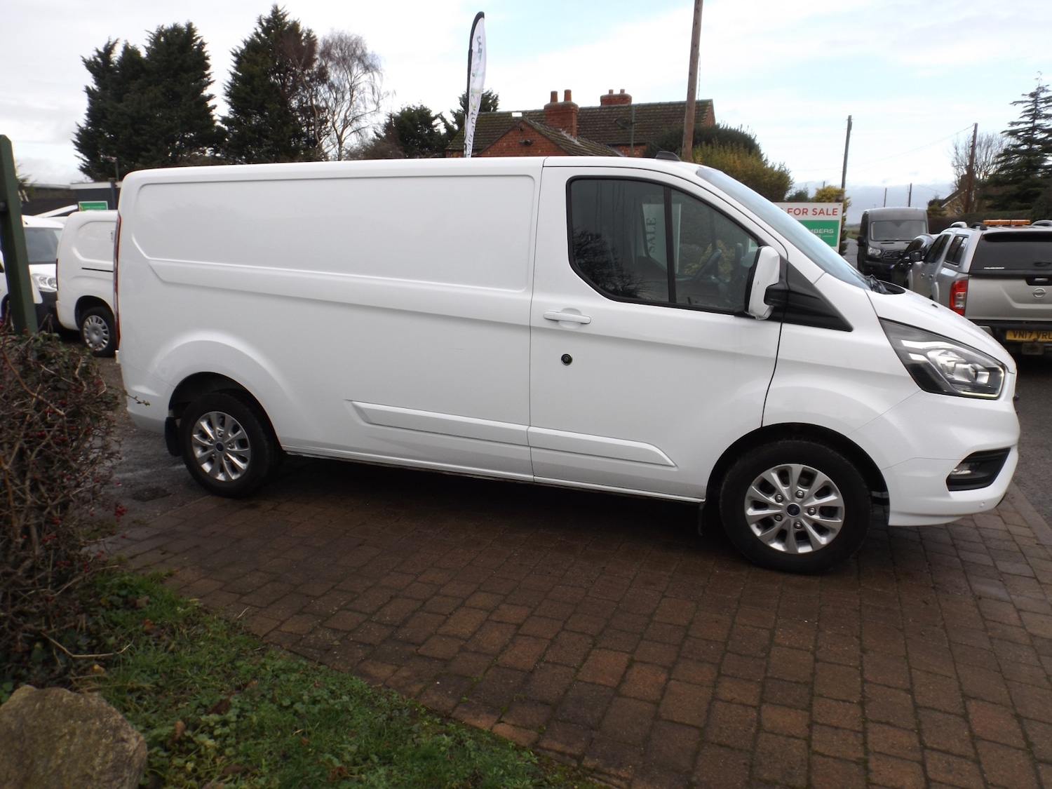 Used Ford Transit Custom 2021 for sale - 76845437: Photo 2