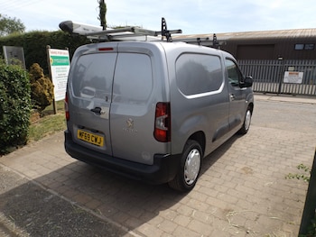 Used Peugeot Partner 2019 for sale - 79347142: Photo