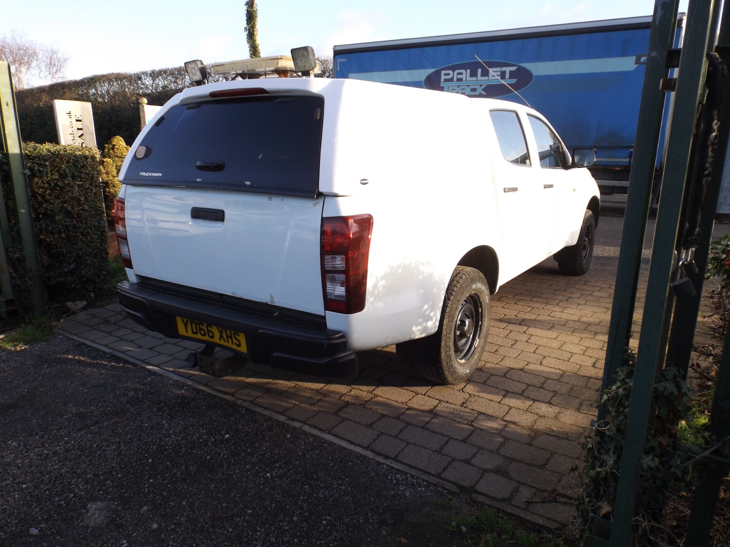 Used Isuzu D-Max 2016 for sale - 76611343: Photo 3