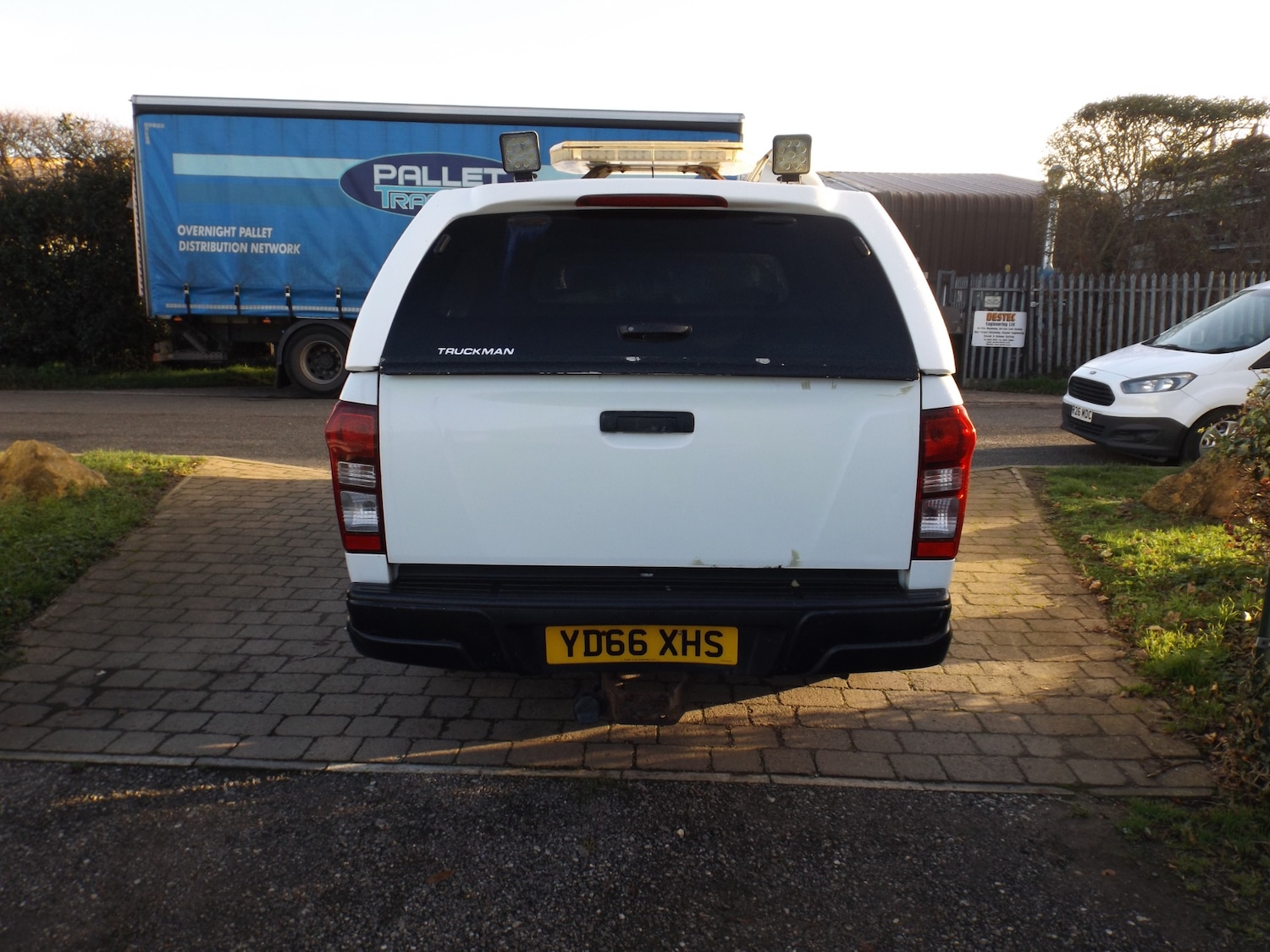 Used Isuzu D-Max 2016 for sale - 76611343: Photo 4