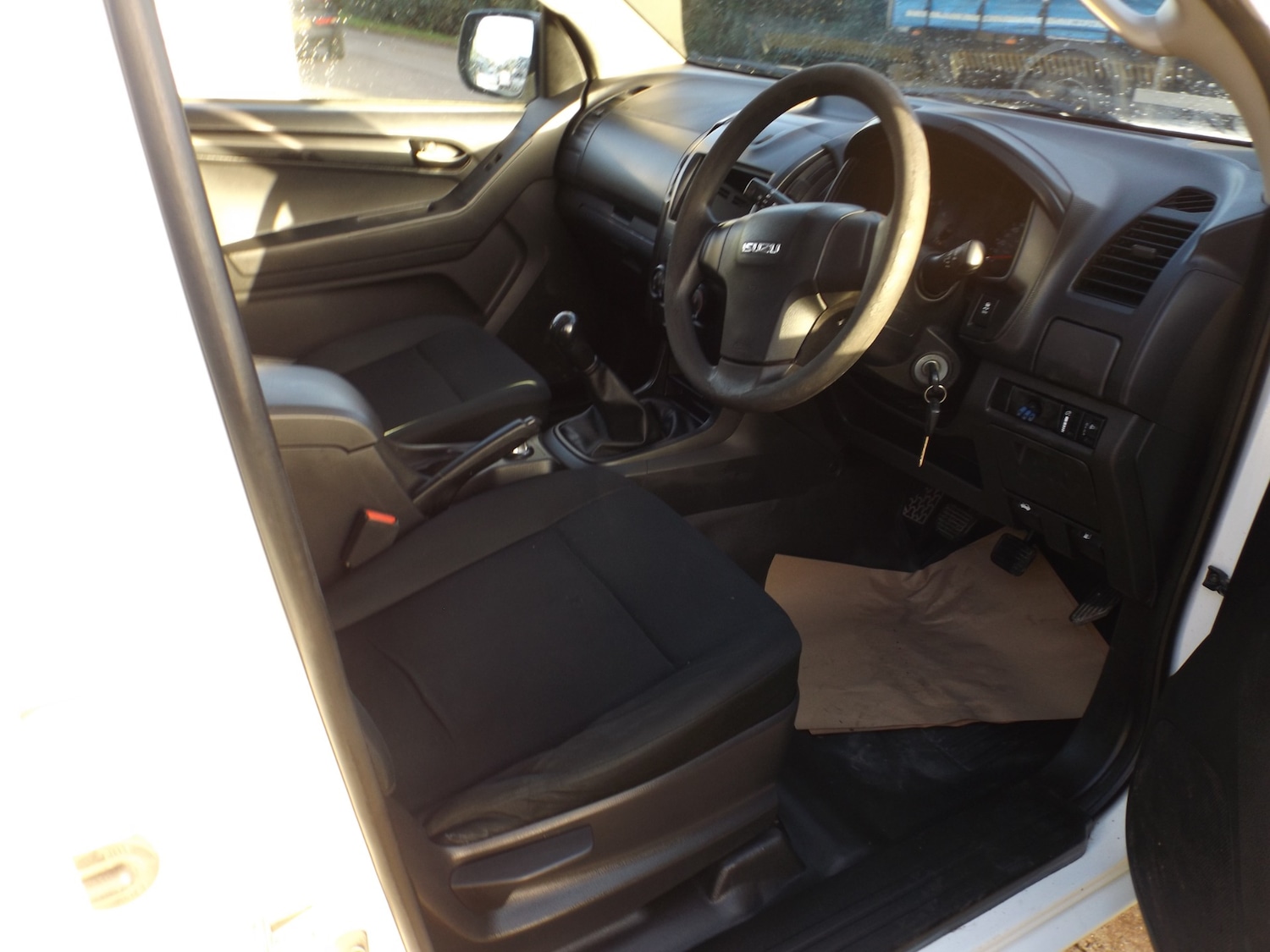 Used Isuzu D-Max 2016 for sale - 76611343: Photo 8