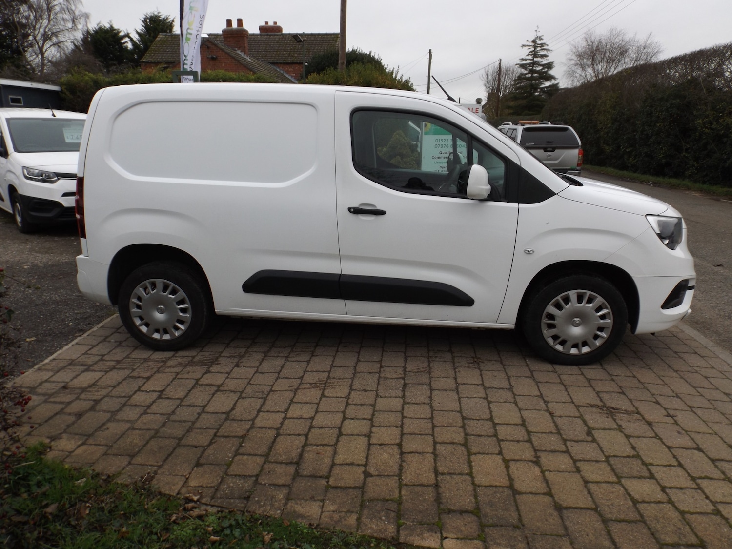 Used Vauxhall Combo 2021 for sale - 76638211: Photo 2