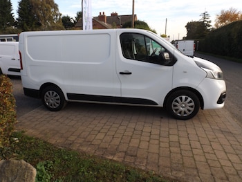 Used Renault Trafic 2019 for sale - 76243271: Photo