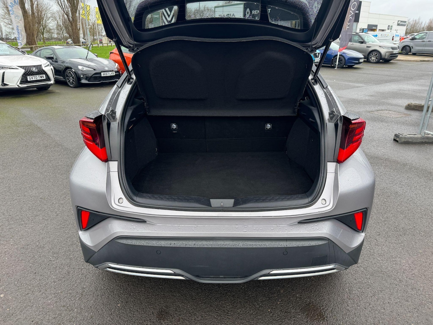 Used Toyota C-HR for sale - 77709378: Photo 10