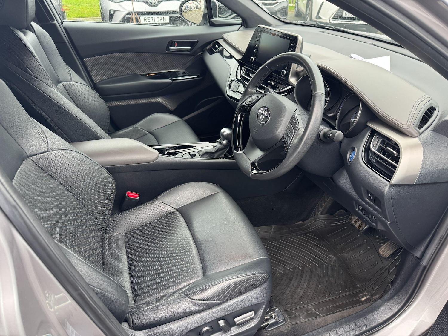 Used Toyota C-HR for sale - 77709378: Photo 11