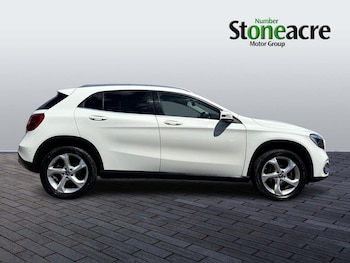 Used Mercedes-Benz GLA 2017 for sale - 78842863: Photo