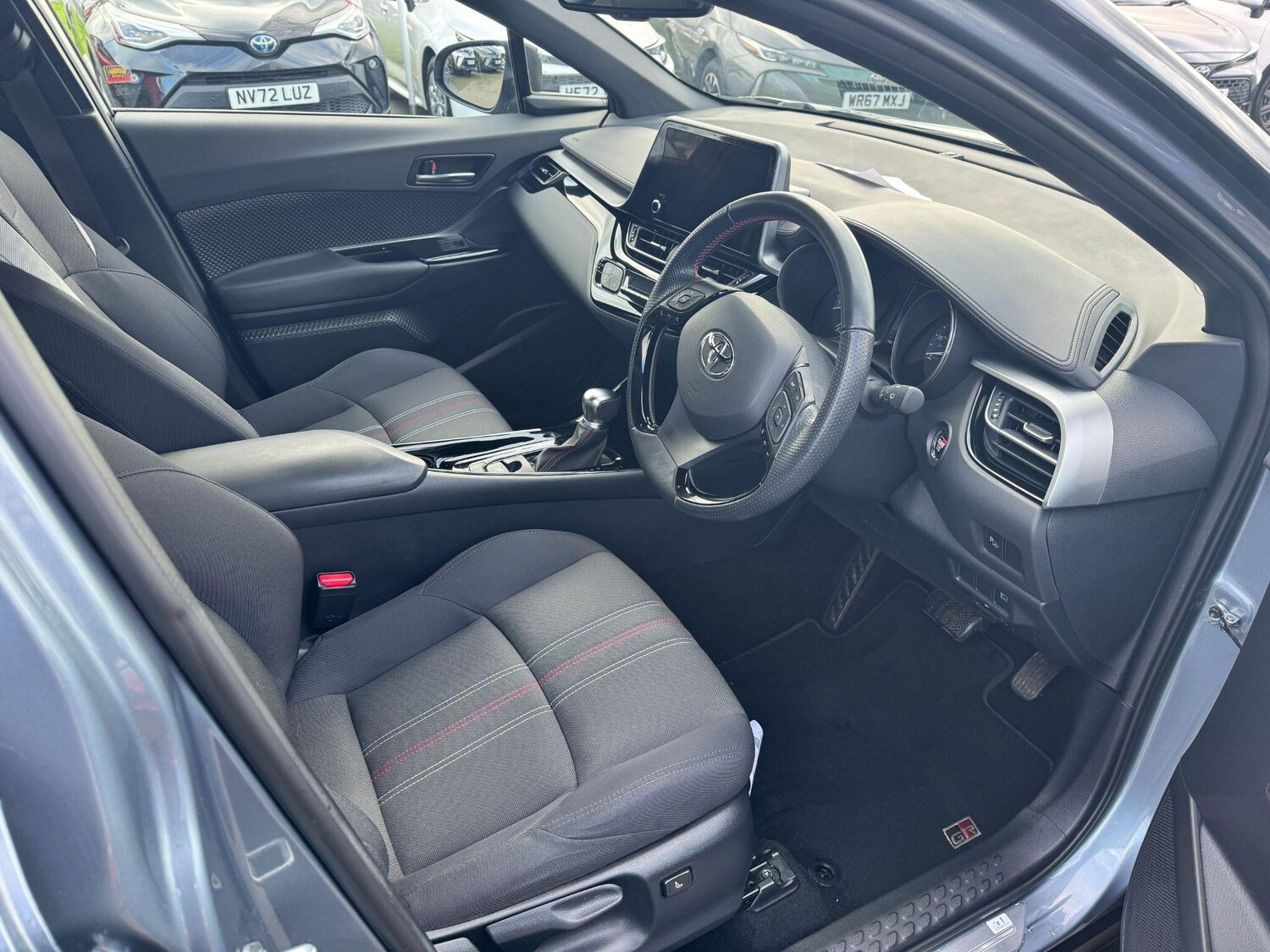 Used Toyota C-HR 2023 for sale - 77709904: Photo 11