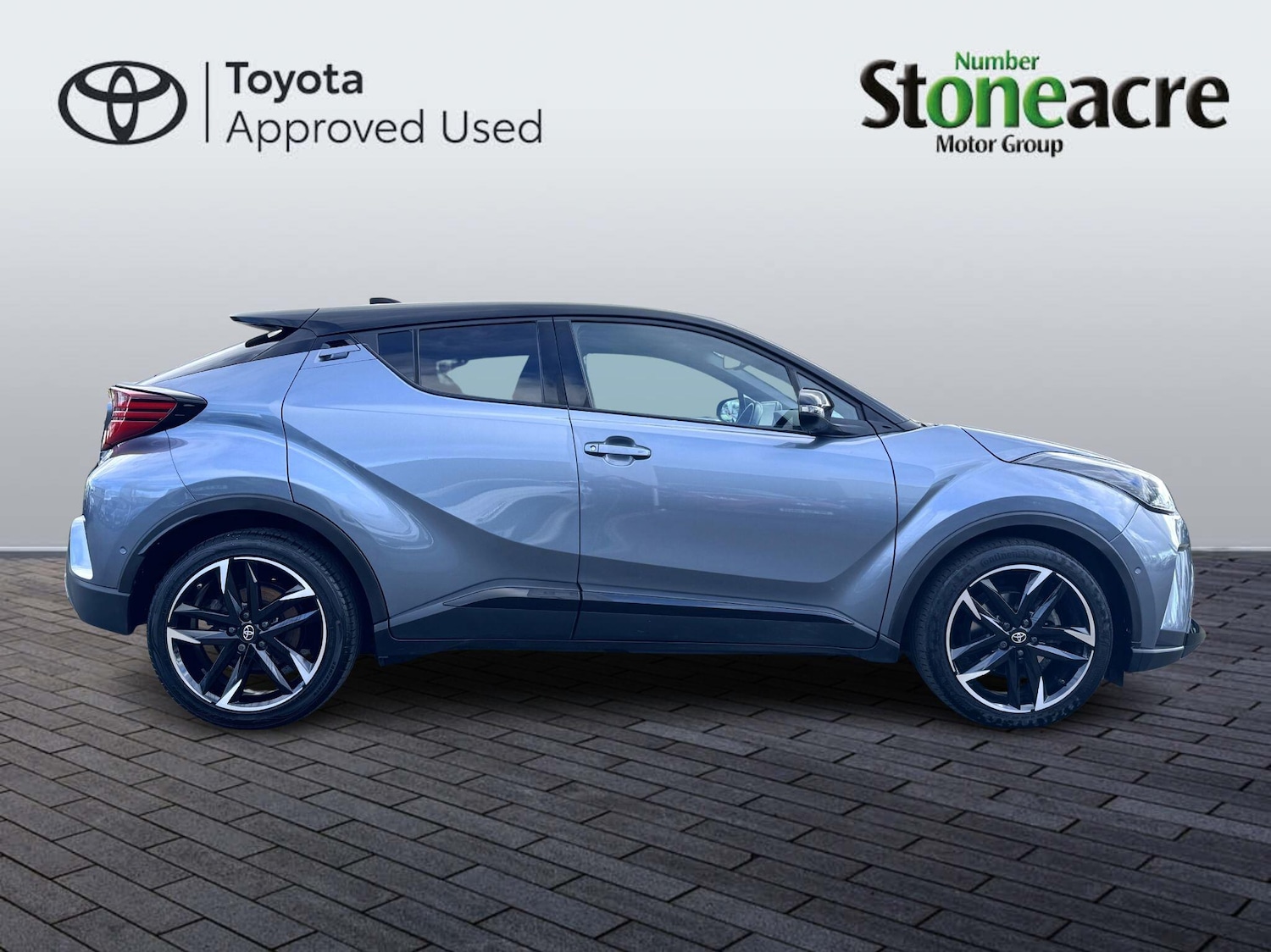 Used Toyota C-HR 2023 for sale - 77709904: Photo 2