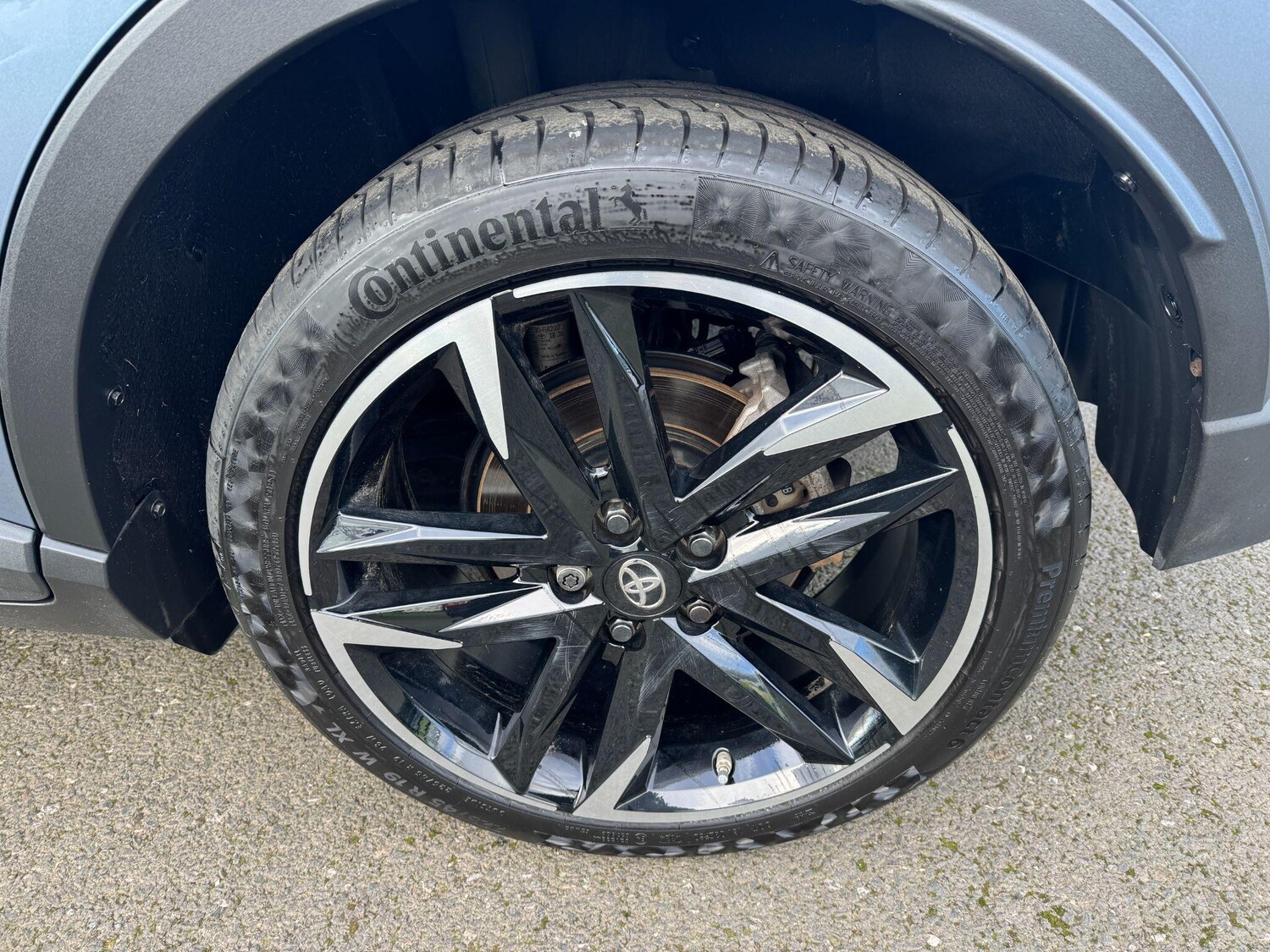 Used Toyota C-HR 2023 for sale - 77709904: Photo 9