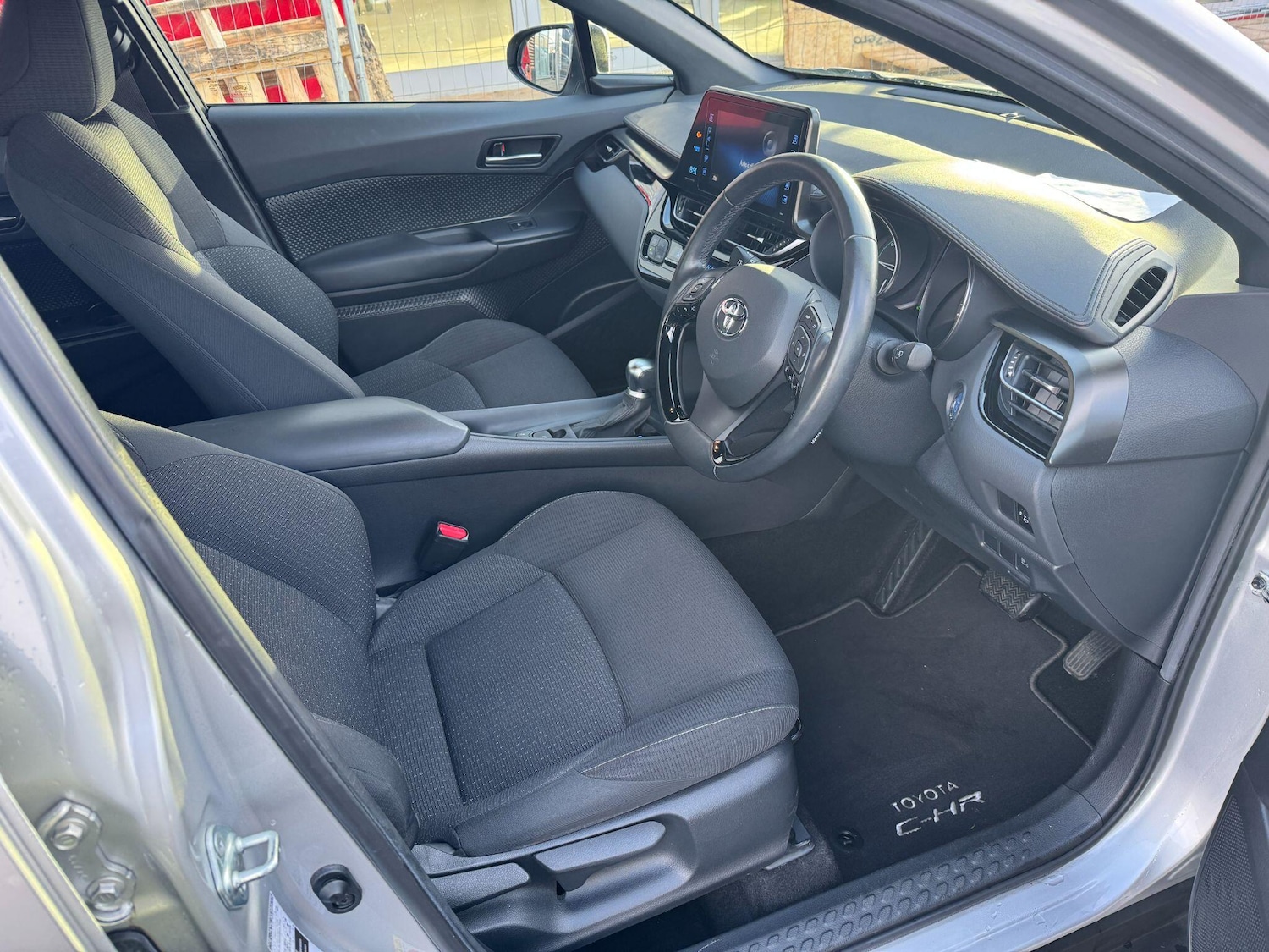 Used Toyota C-HR 2019 for sale - 77626156: Photo 11