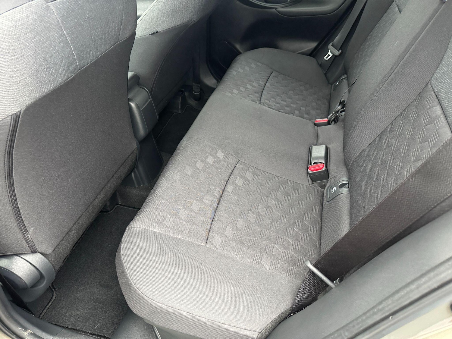 Used Toyota Yaris 2024 for sale - 77440788: Photo 13