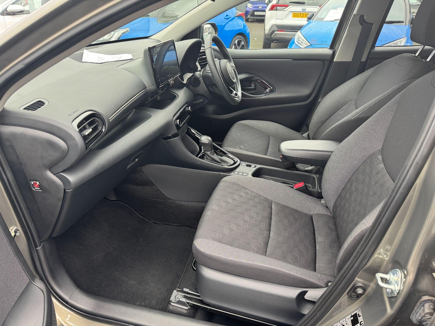 Used Toyota Yaris 2024 for sale - 77440788: Photo 14