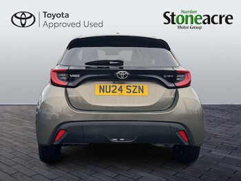 Used Toyota Yaris 2024 for sale - 77440788: Photo