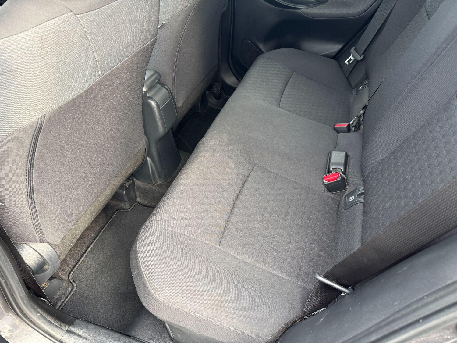 Used Toyota Yaris for sale - 77882104: Photo 13