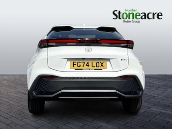 Used Toyota C-HR 2024 for sale - 79012429: Photo