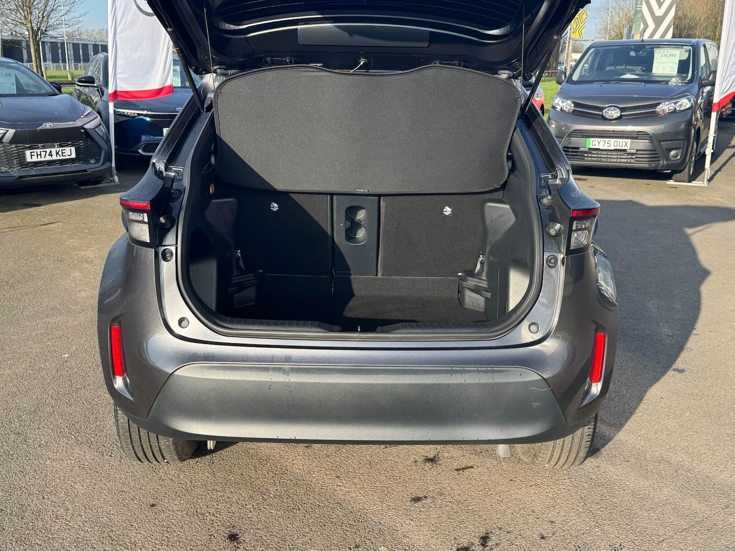 Used Toyota Yaris Cross 2023 for sale - 77940252: Photo 10