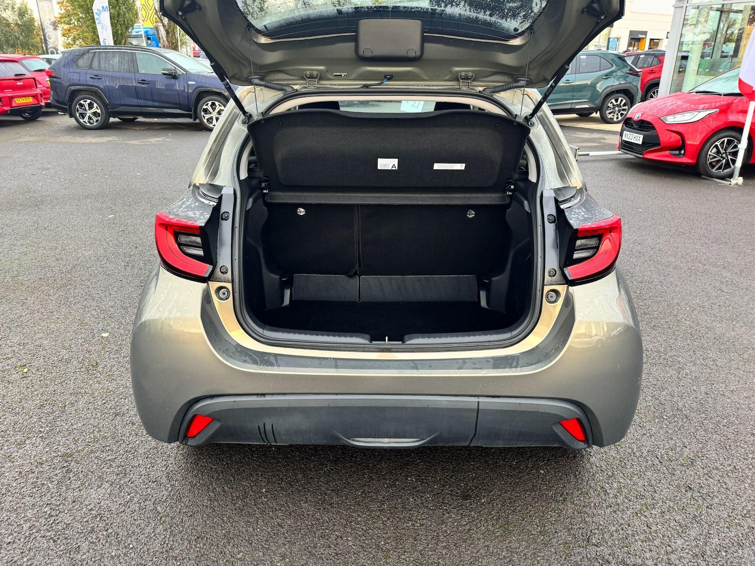 Used Toyota Yaris 2023 for sale - 76866456: Photo 10