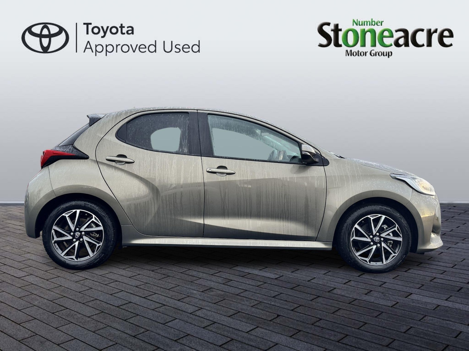 Used Toyota Yaris 2023 for sale - 76866456: Photo 2