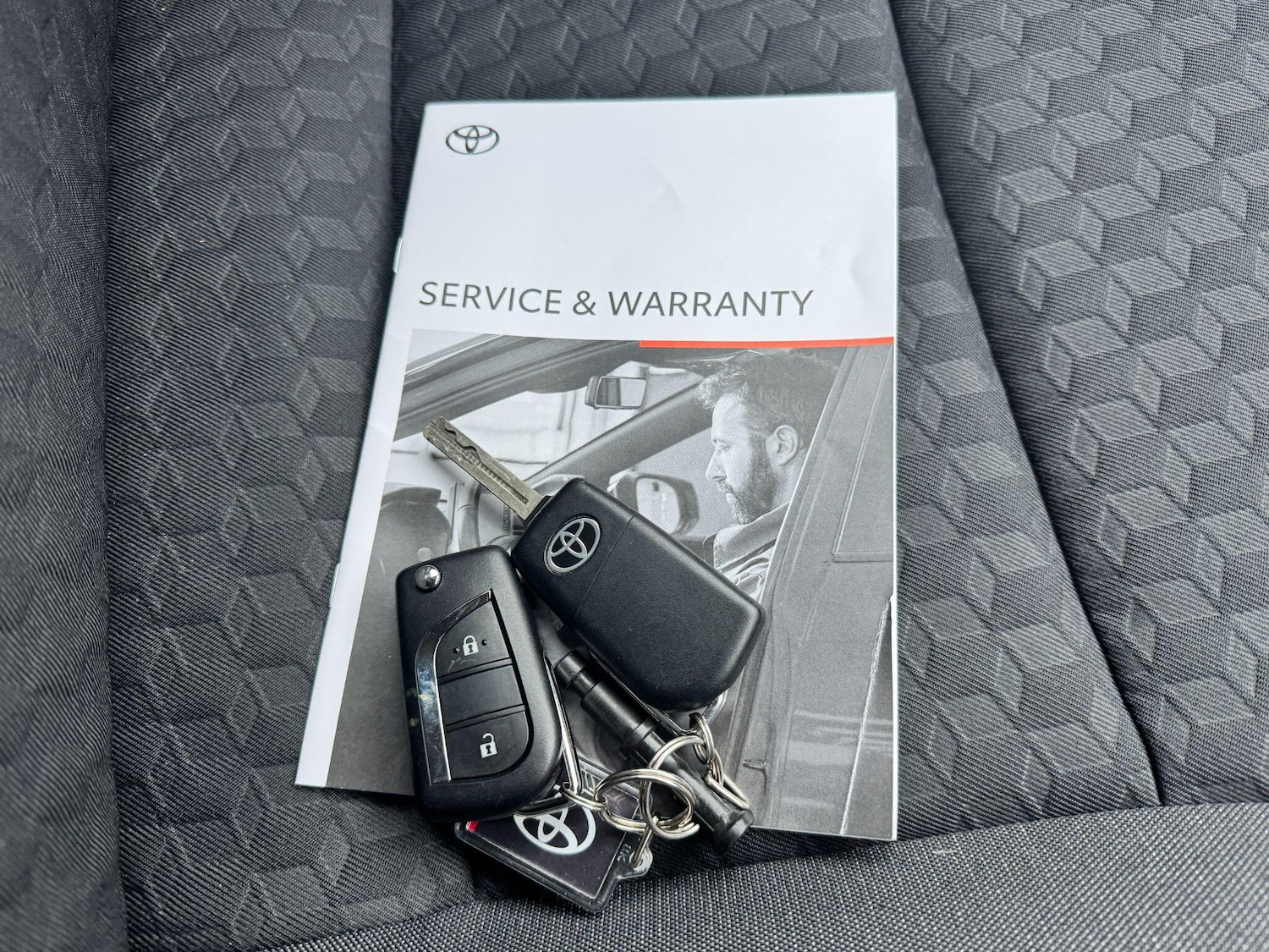 Used Toyota Yaris 2023 for sale - 76866456: Photo 20