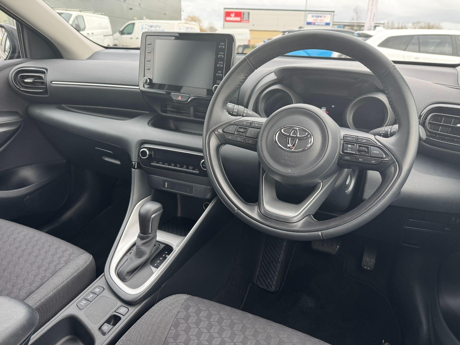 Used Toyota Yaris 2022 for sale - 78205192: Photo 18