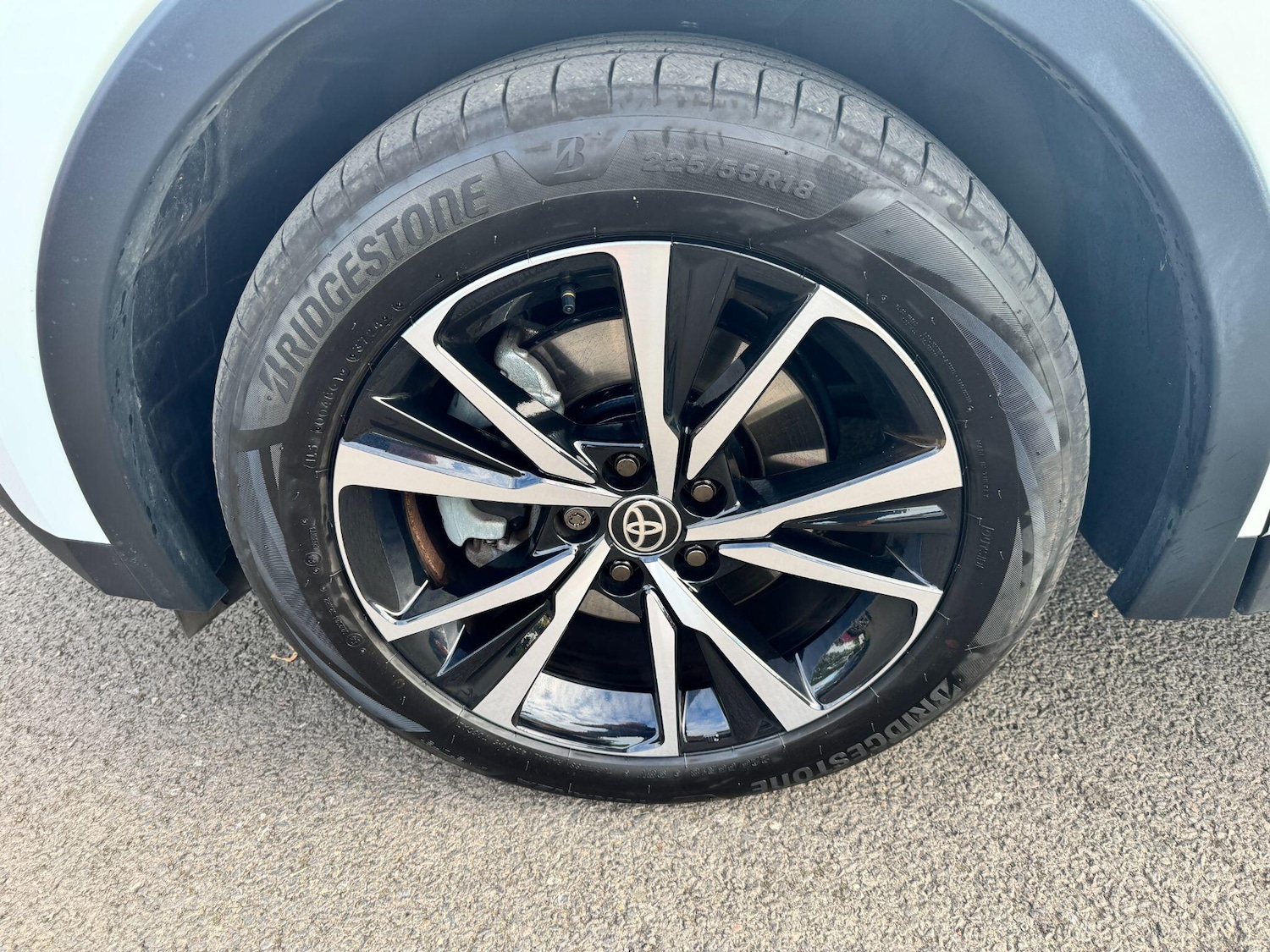 Used Toyota C-HR 2024 for sale - 76380798: Photo 11