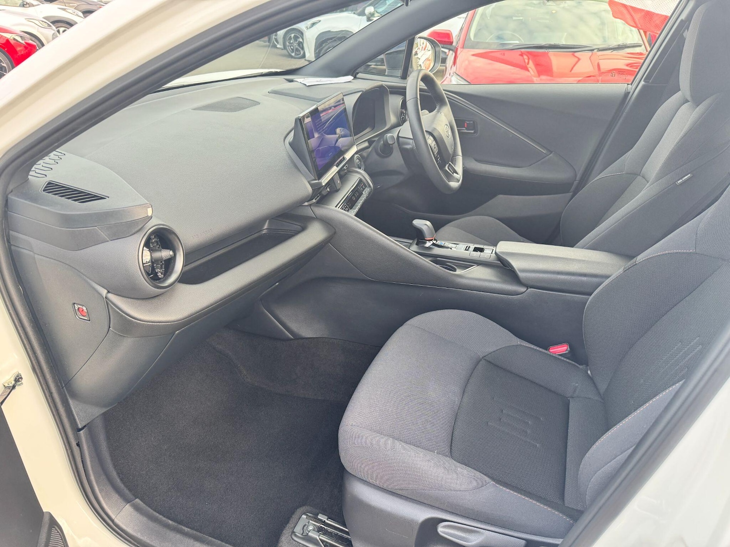 Used Toyota C-HR 2024 for sale - 76380798: Photo 16