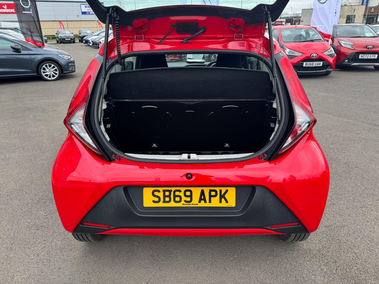 Used Toyota AYGO 2019 for sale - 77853244: Photo 10