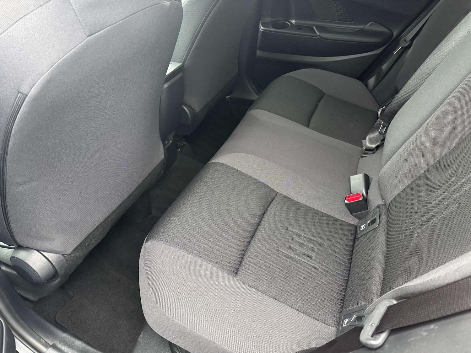 Used Toyota C-HR 2025 for sale - 77709871: Photo 13