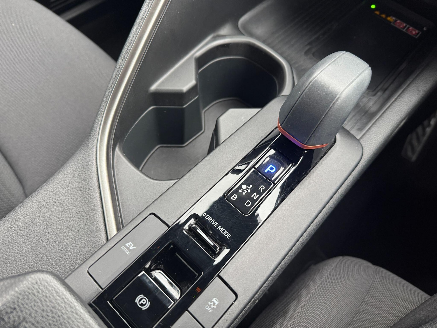 Used Toyota C-HR 2025 for sale - 77709871: Photo 19