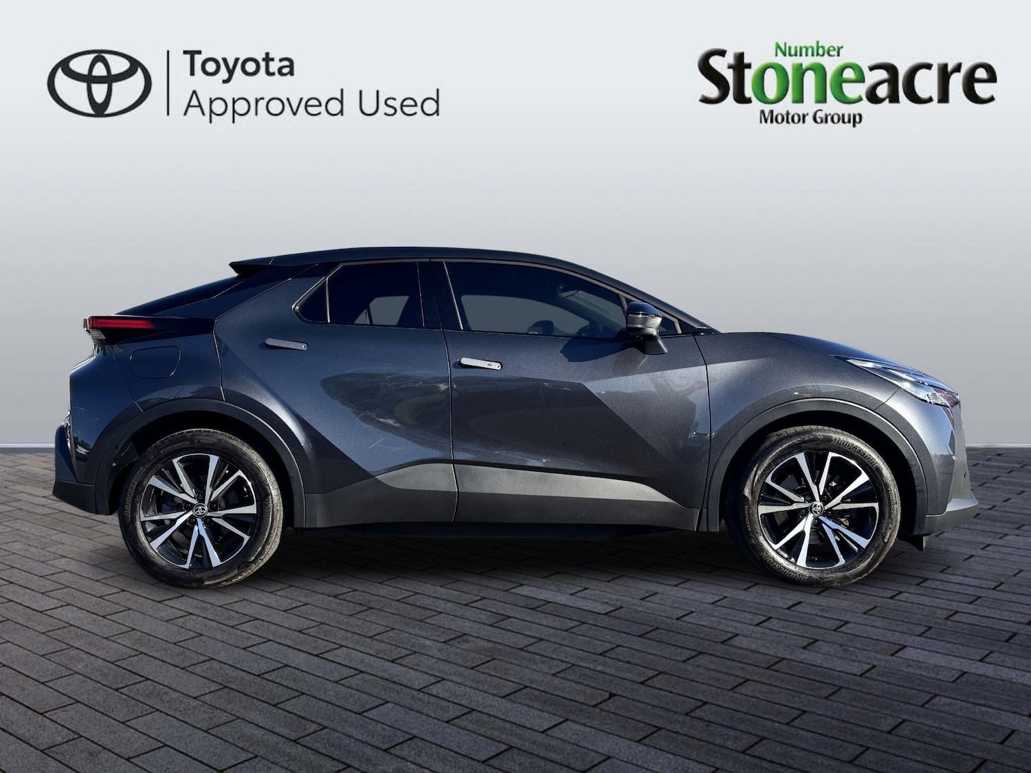 Used Toyota C-HR 2024 for sale - 76659375: Photo 2