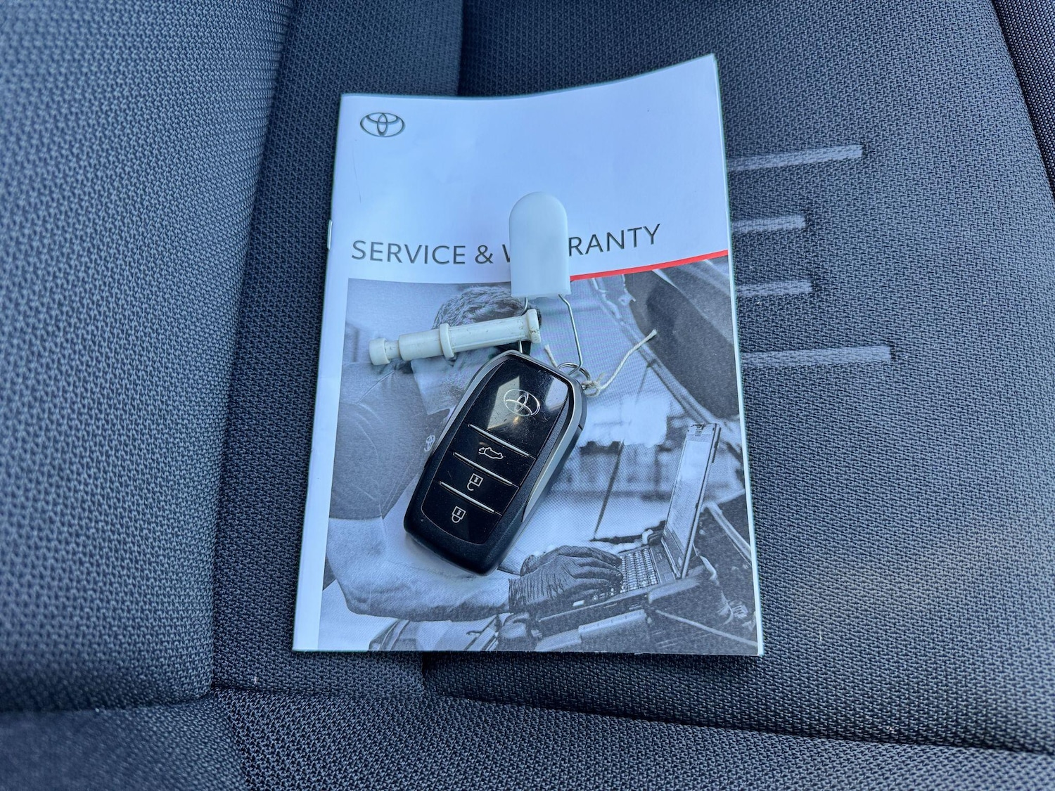 Used Toyota C-HR 2024 for sale - 76659375: Photo 20