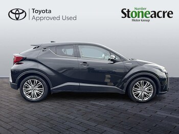 Used Toyota C-HR 2022 for sale - 78376190: Photo