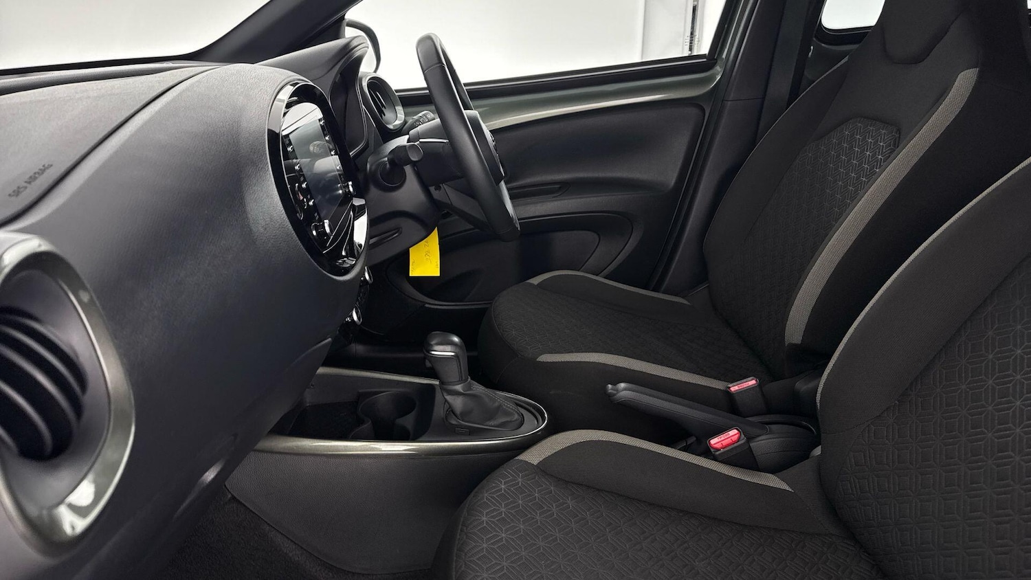 Used Toyota Aygo X for sale - 77854165: Photo 16