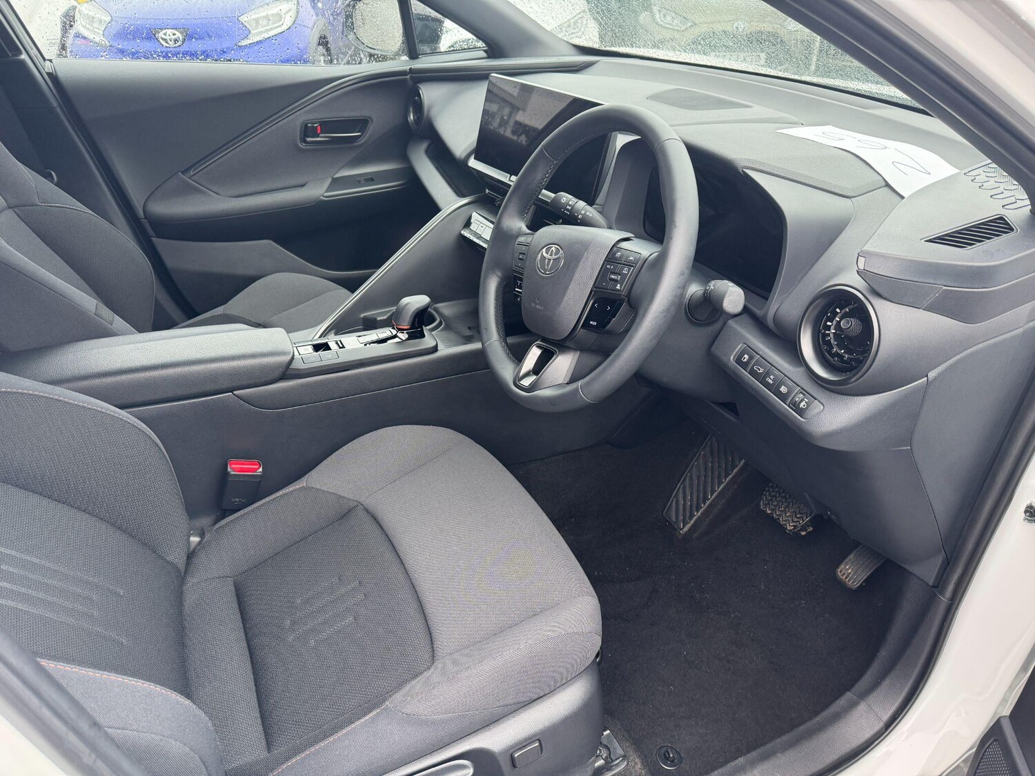 Used Toyota C-HR 2024 for sale - 77709874: Photo 11