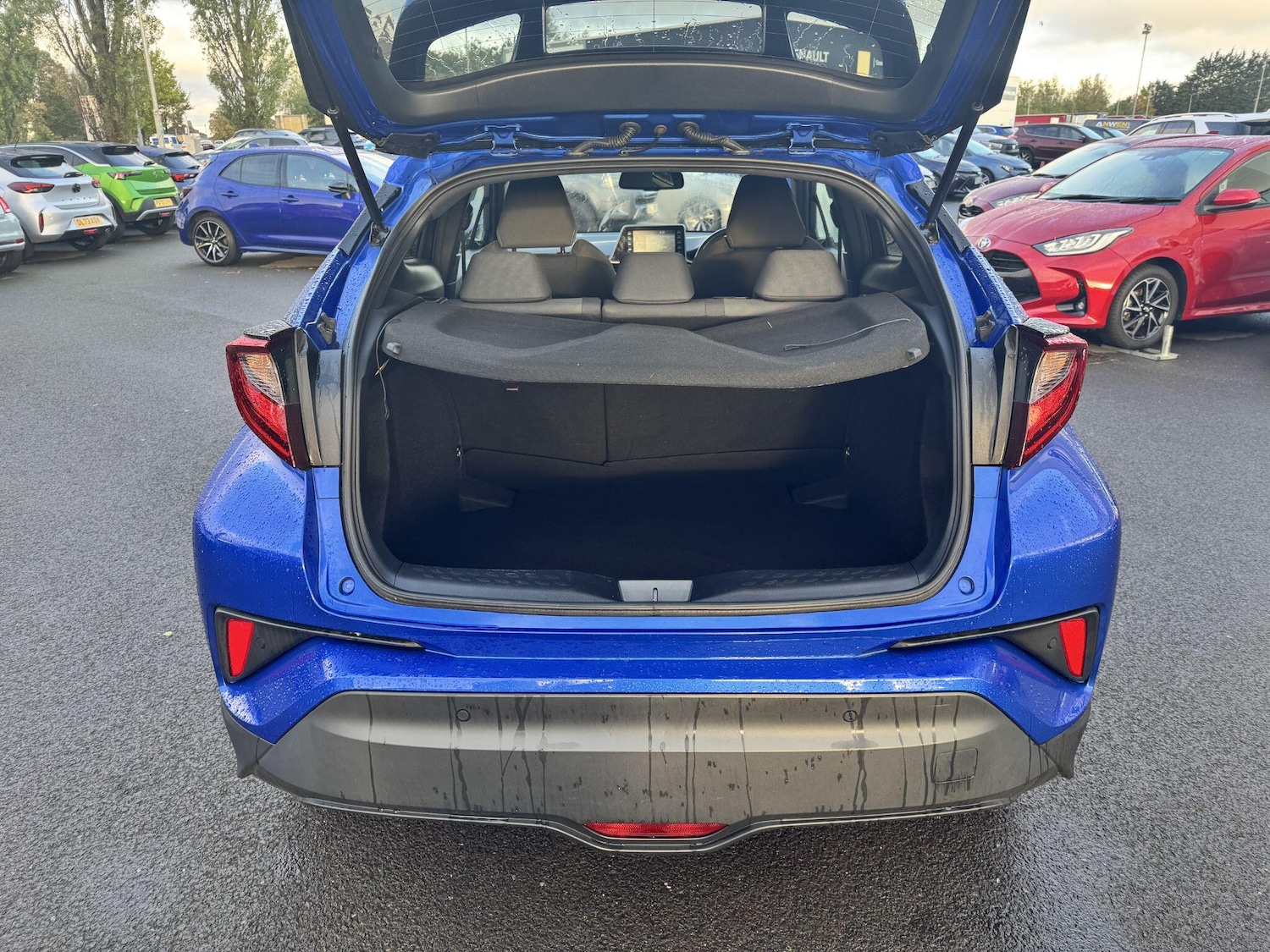 Used Toyota C-HR 2021 for sale - 76671288: Photo 10