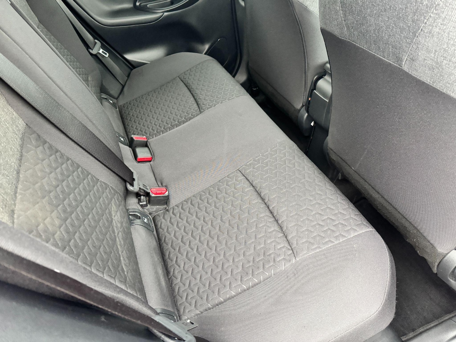 Used Toyota Yaris Cross 2023 for sale - 76965543: Photo 12