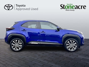 Used Toyota Yaris Cross 2023 for sale - 76965543: Photo