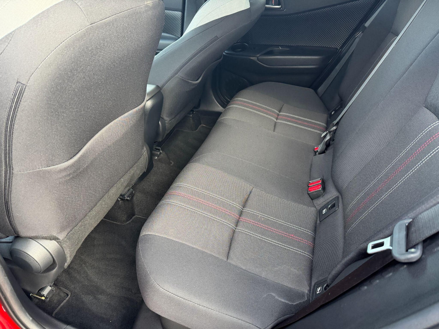 Used Toyota C-HR 2023 for sale - 78034028: Photo 13