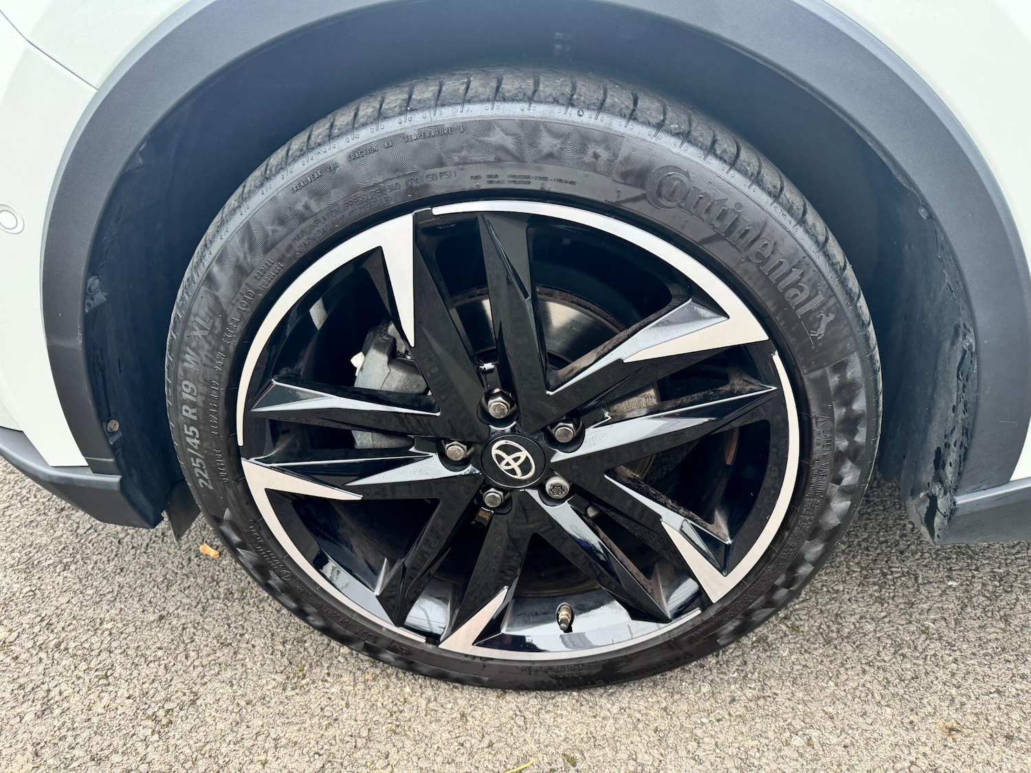 Used Toyota C-HR 2023 for sale - 76855715: Photo 9