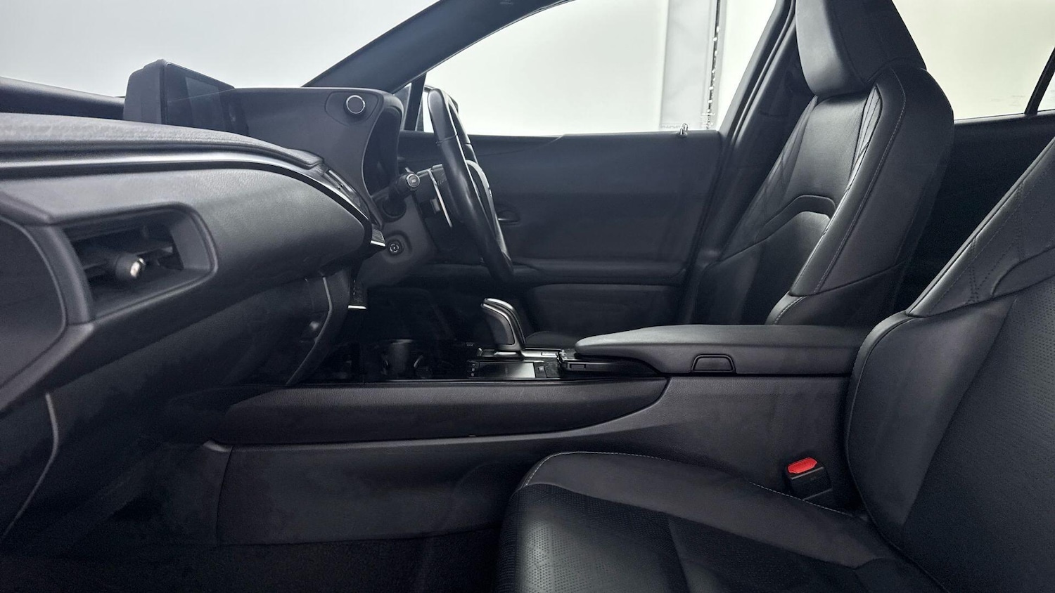 Used Lexus UX 2021 for sale - 77411645: Photo 11