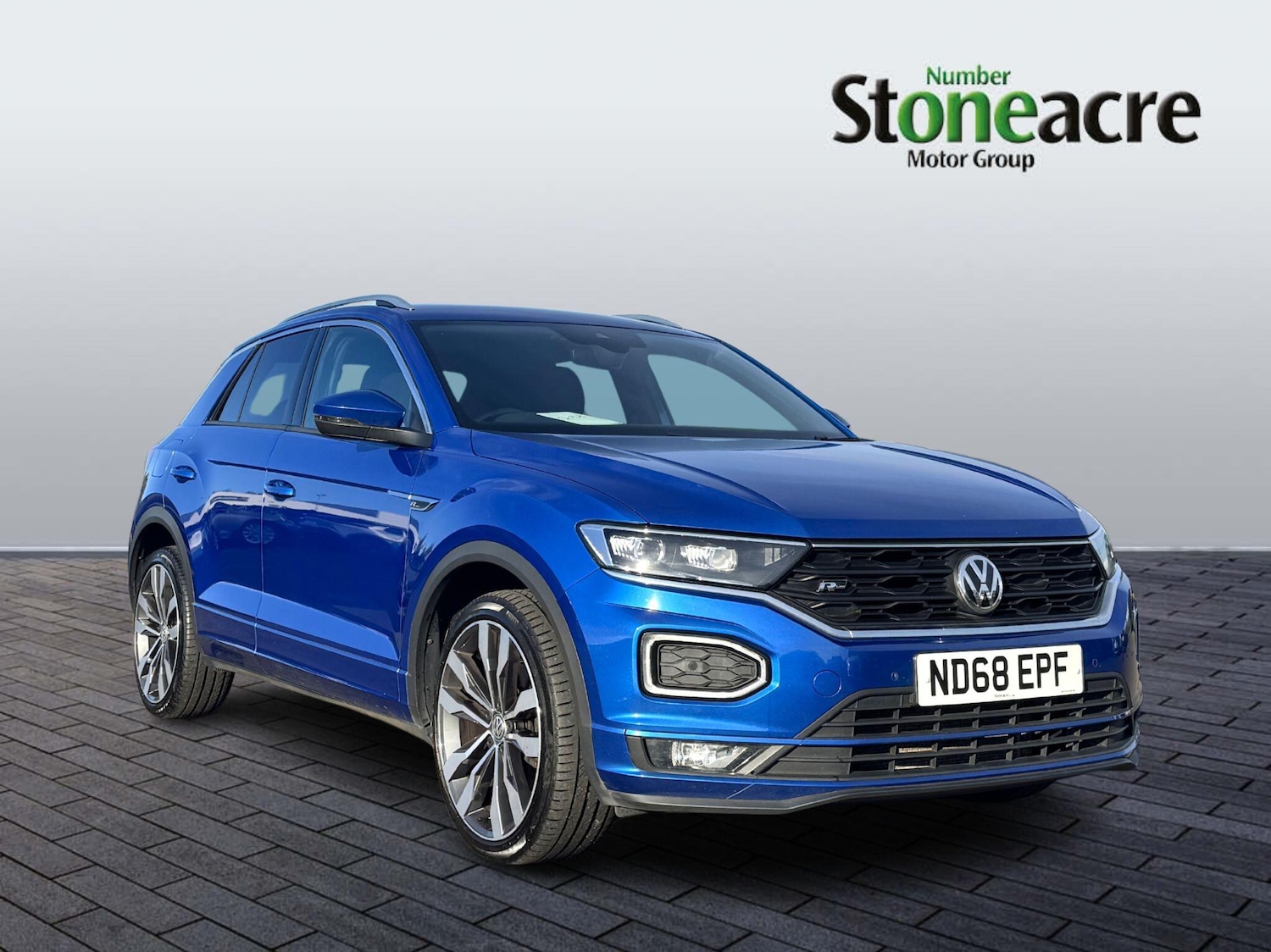 Used Volkswagen T-Roc 2018 for sale - 76965371: Photo 1