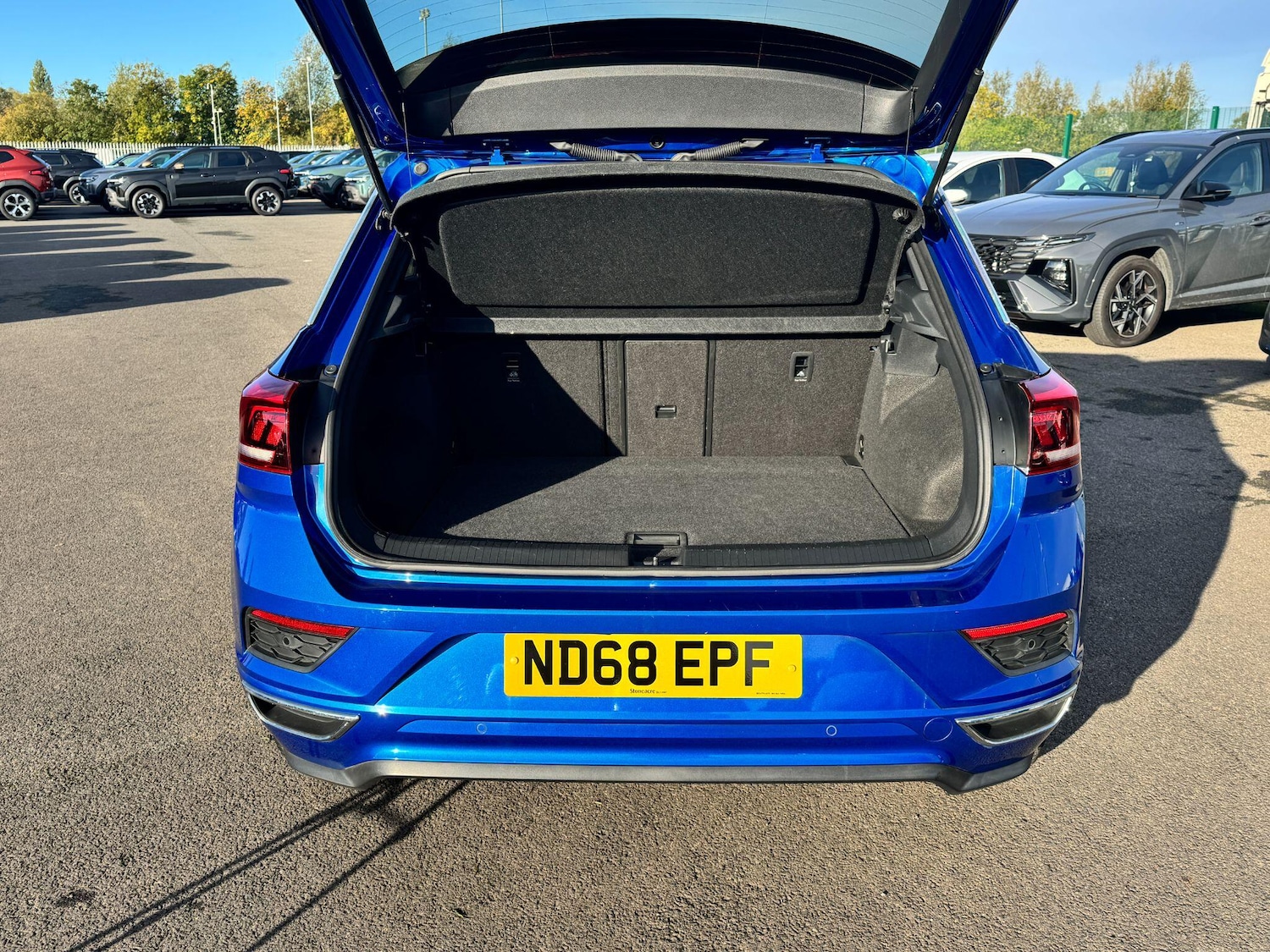 Used Volkswagen T-Roc 2018 for sale - 76965371: Photo 10