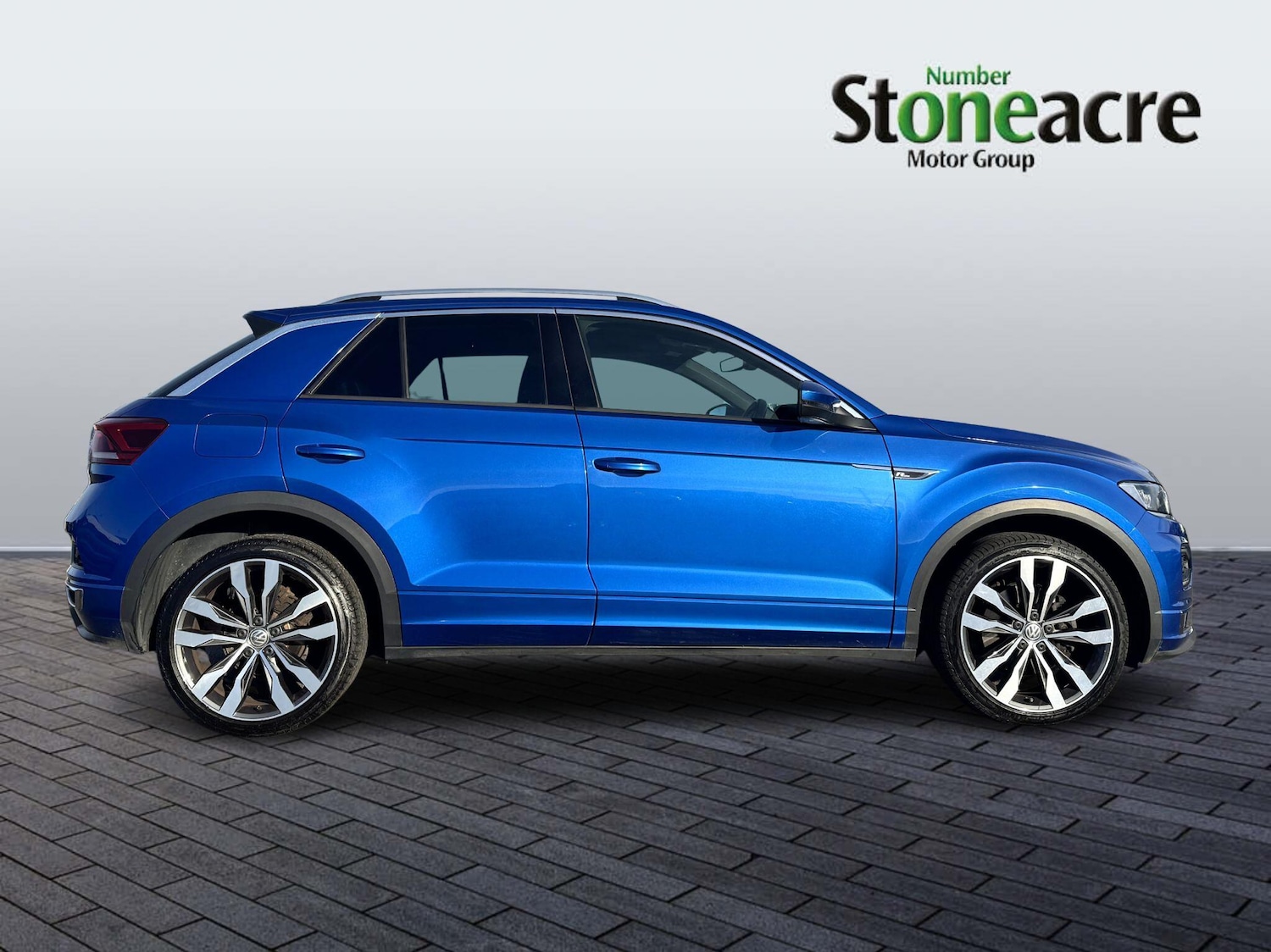 Used Volkswagen T-Roc 2018 for sale - 76965371: Photo 2