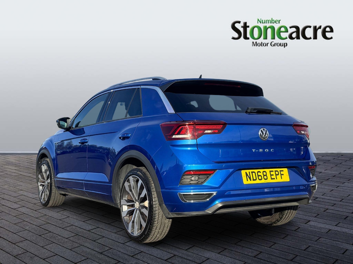 Used Volkswagen T-Roc 2018 for sale - 76965371: Photo 5