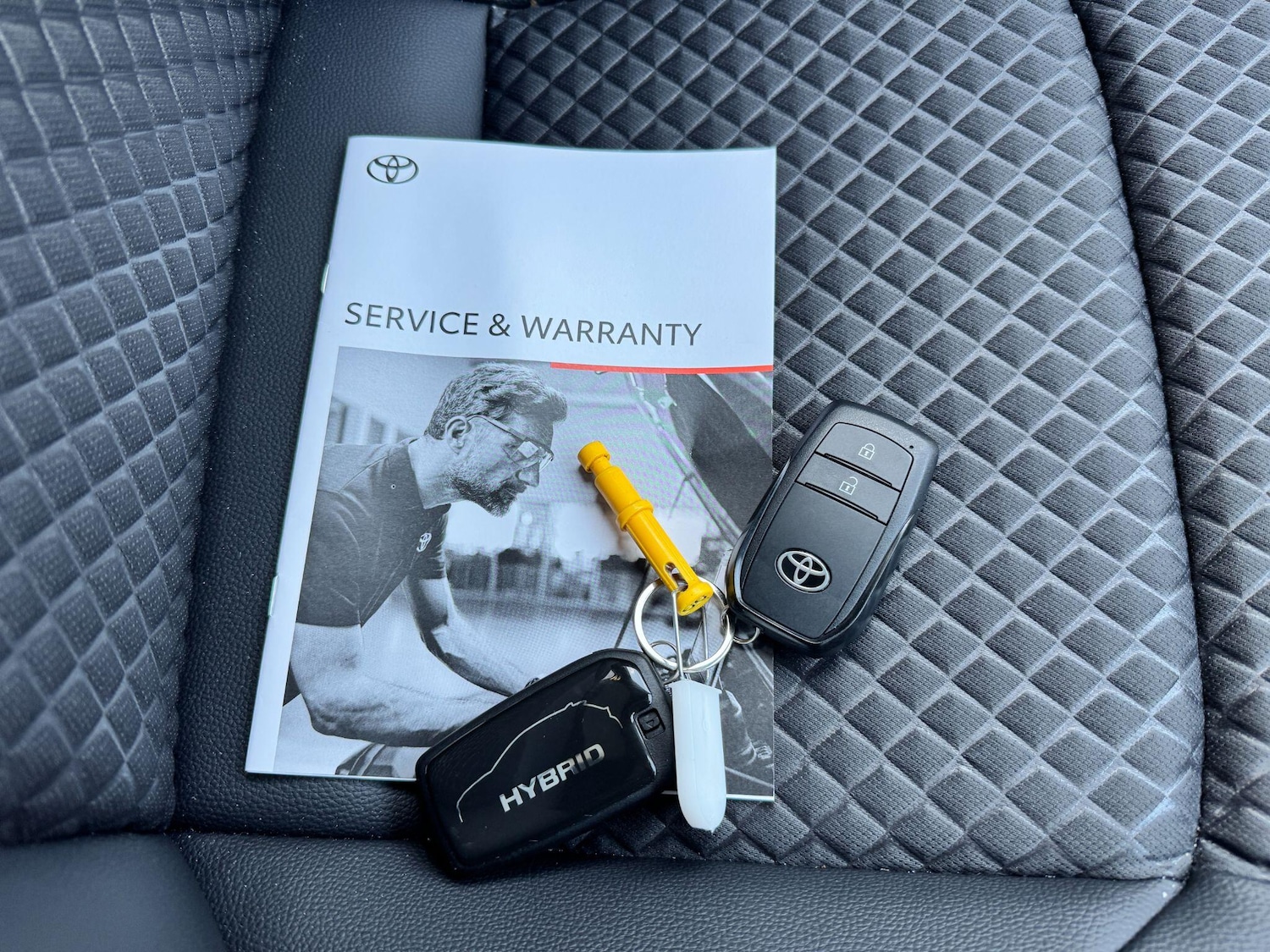 Used Toyota Yaris 2024 for sale - 76537702: Photo 20