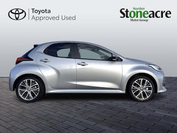 Used Toyota Yaris 2024 for sale - 76537702: Photo